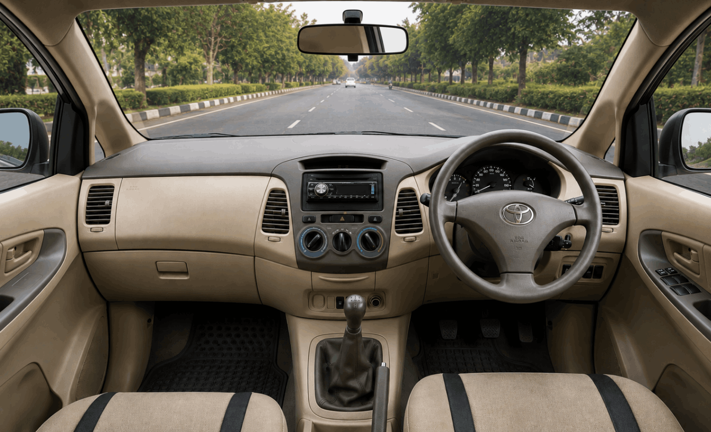 innova — interior